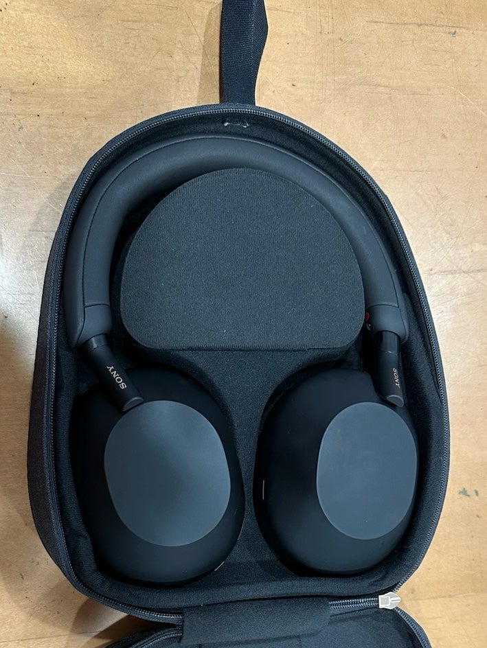 Sony WH-1000XM5 Wireless Noise Cancelling Over the Ear Headphones