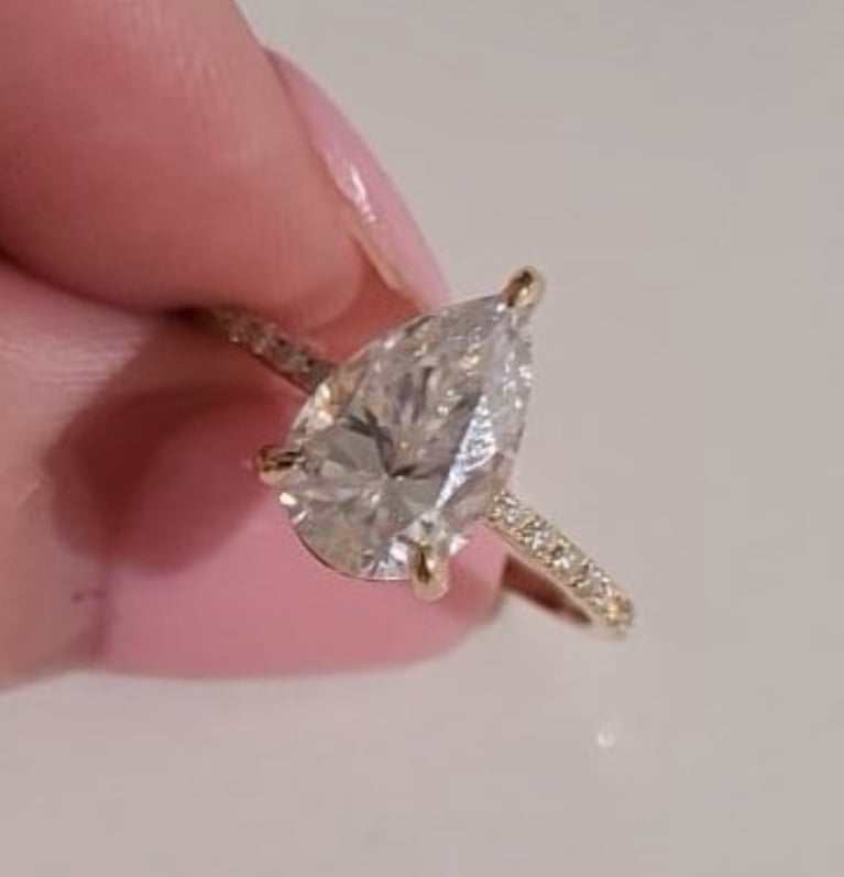 *SALE* 3CT Pear Cut Moissanite Solid Gold Engagement Ring size 7