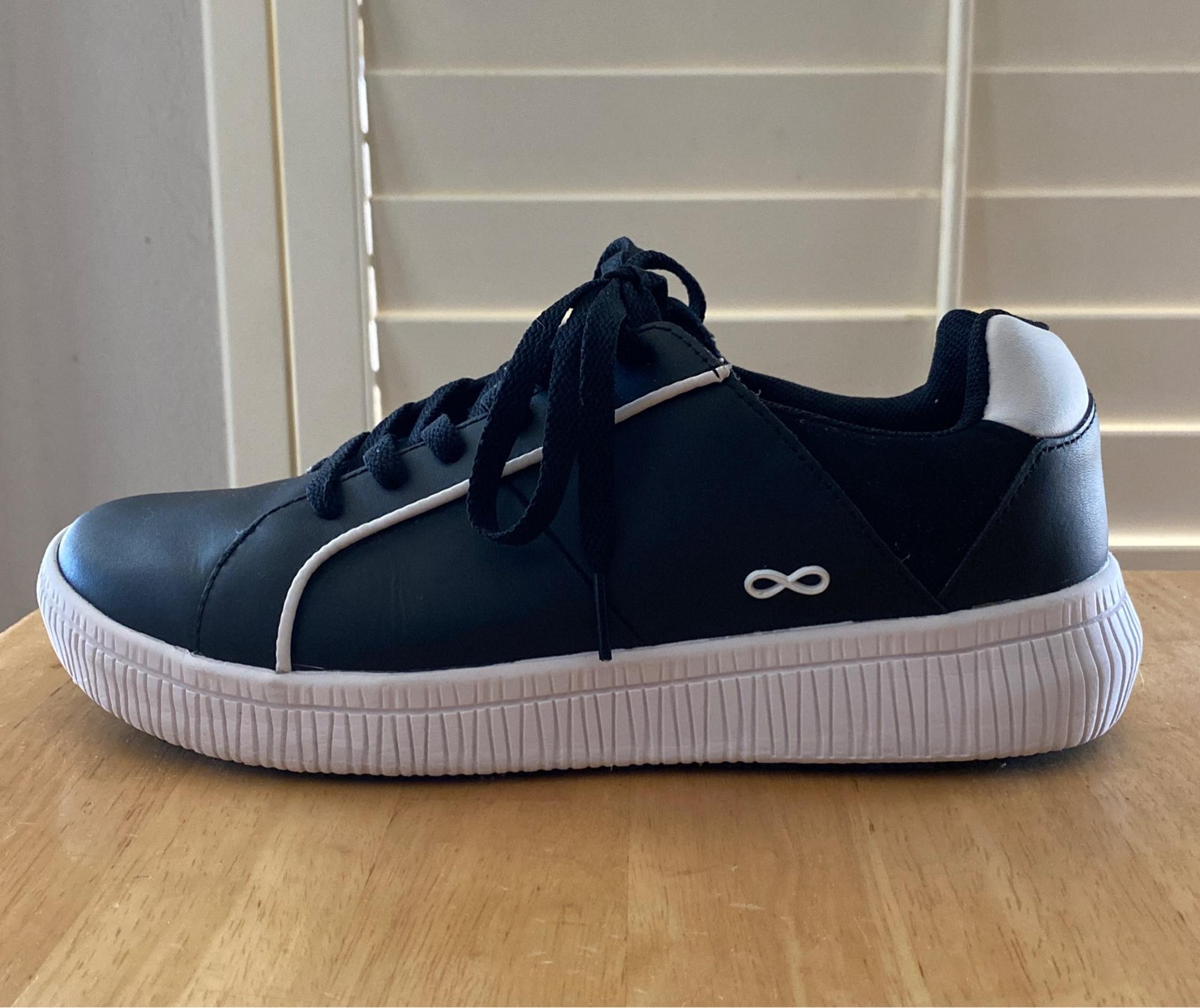 Cherokee Infinity Womens Premium Drift Sneaker