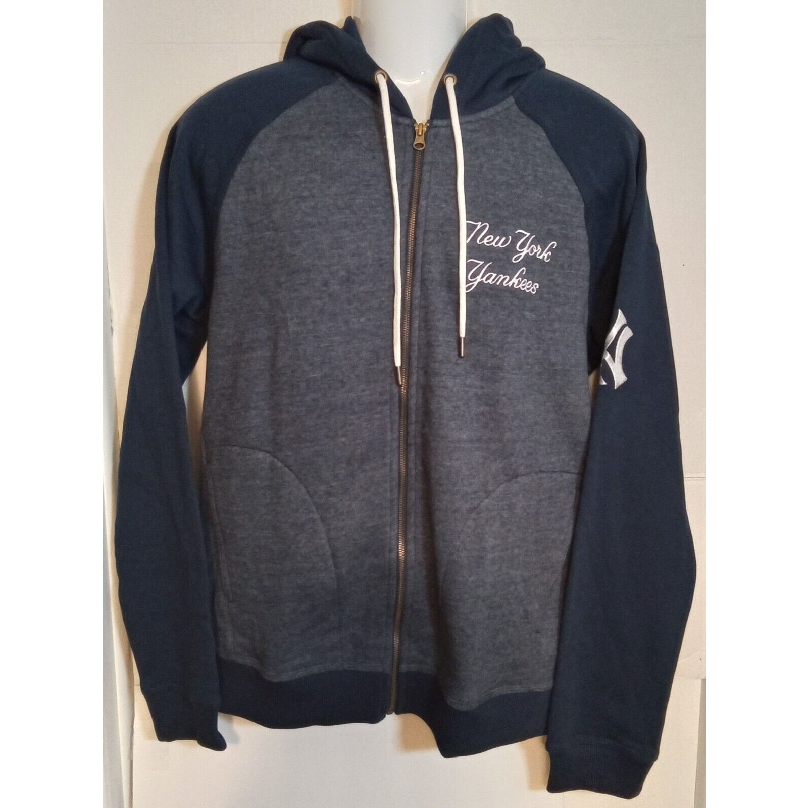 New York Yankees Men's Darius Rucker by Fanatics Full Zip-Up Hoodie Medium