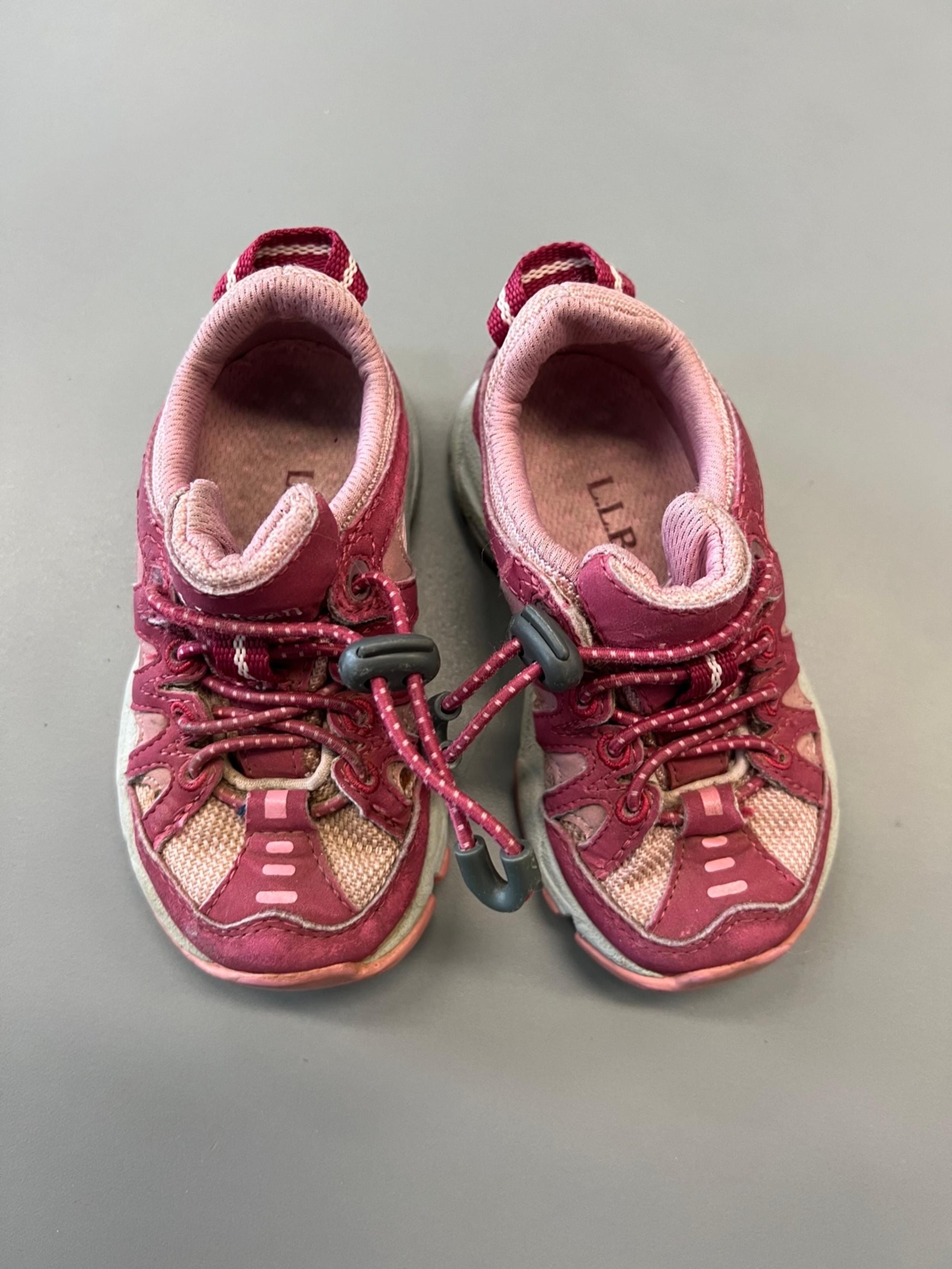L.L.Bean Toddler girl shoes size 6