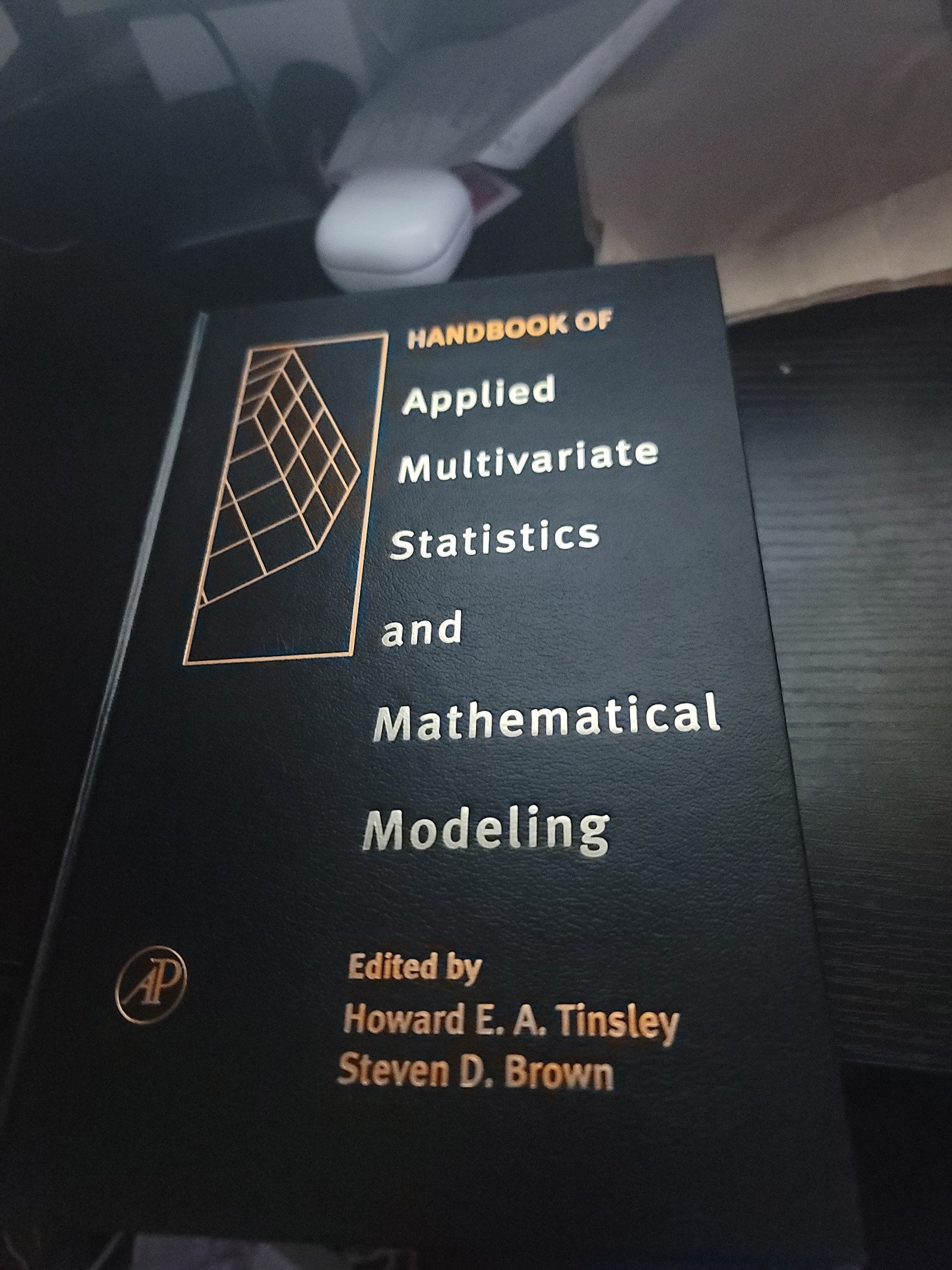 Handbook of applied multivariate statistics