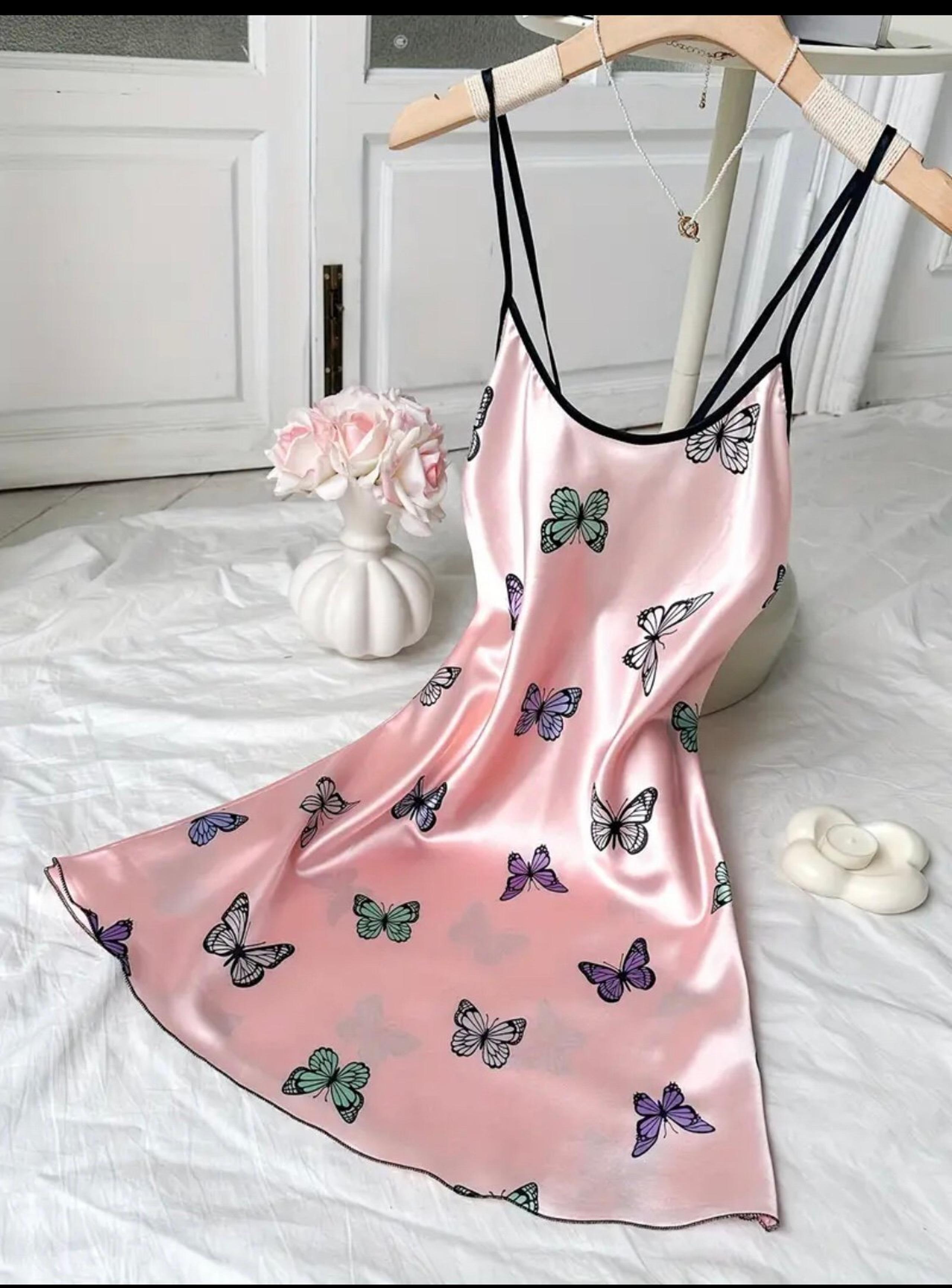 New Pink  Butterfly Print Nightgown Size Medium