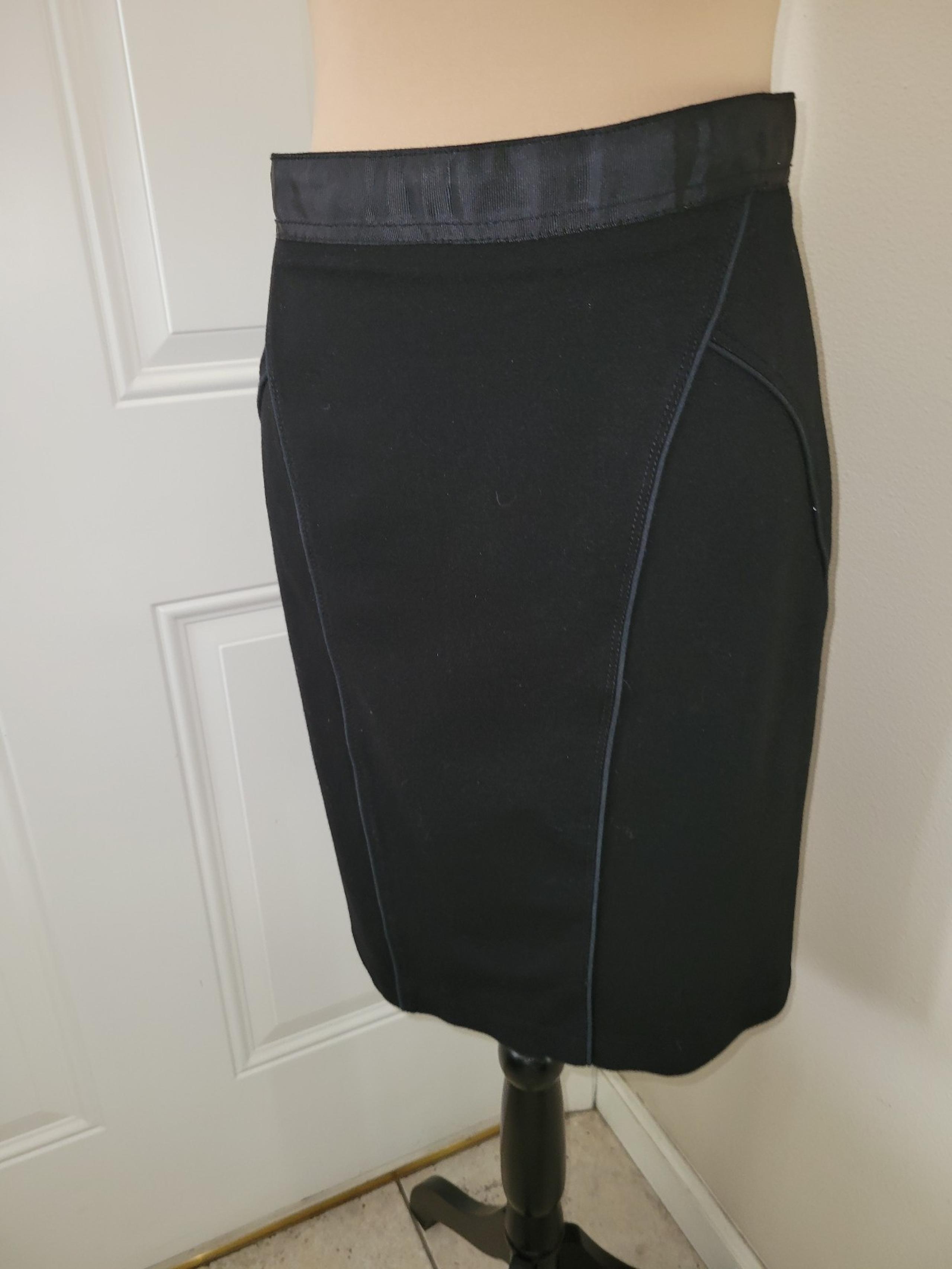 Kenar Pencil Skirt