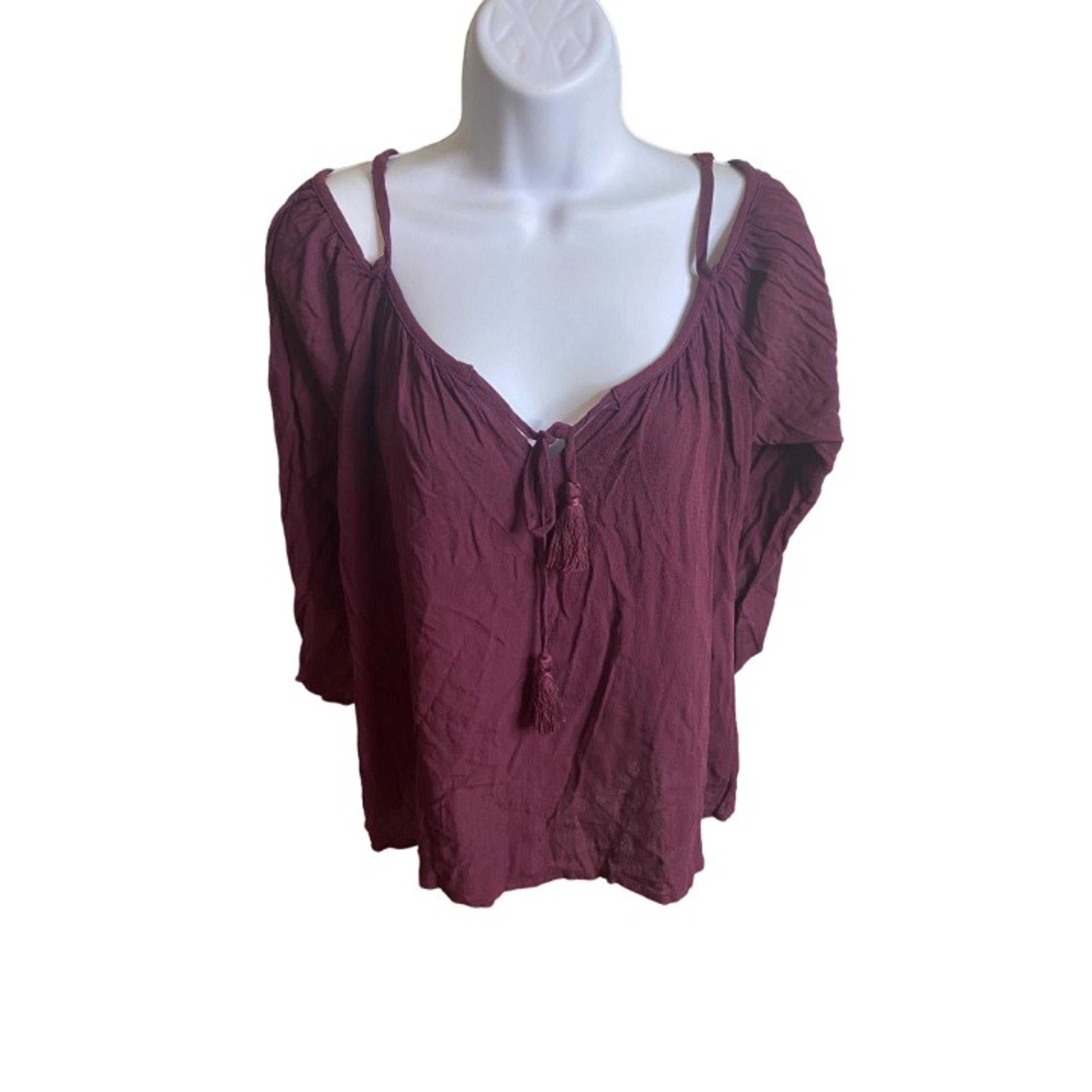 Socialite burgundy cold shoulder top size XS