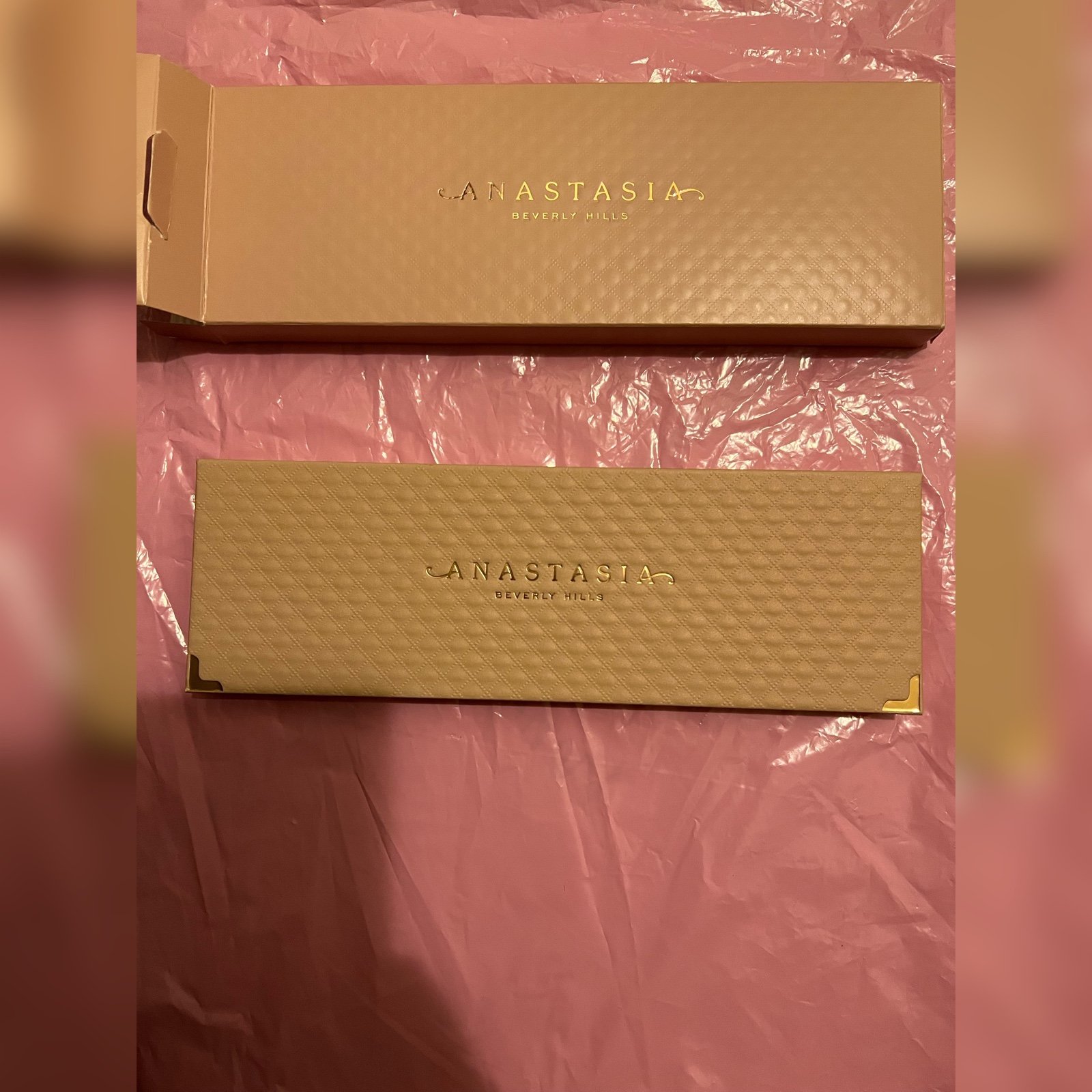 Anastasia eyeshadow palette