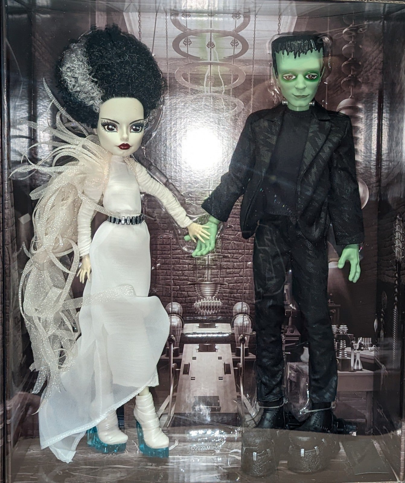 Bride of Frankenstein Skullector doll set
