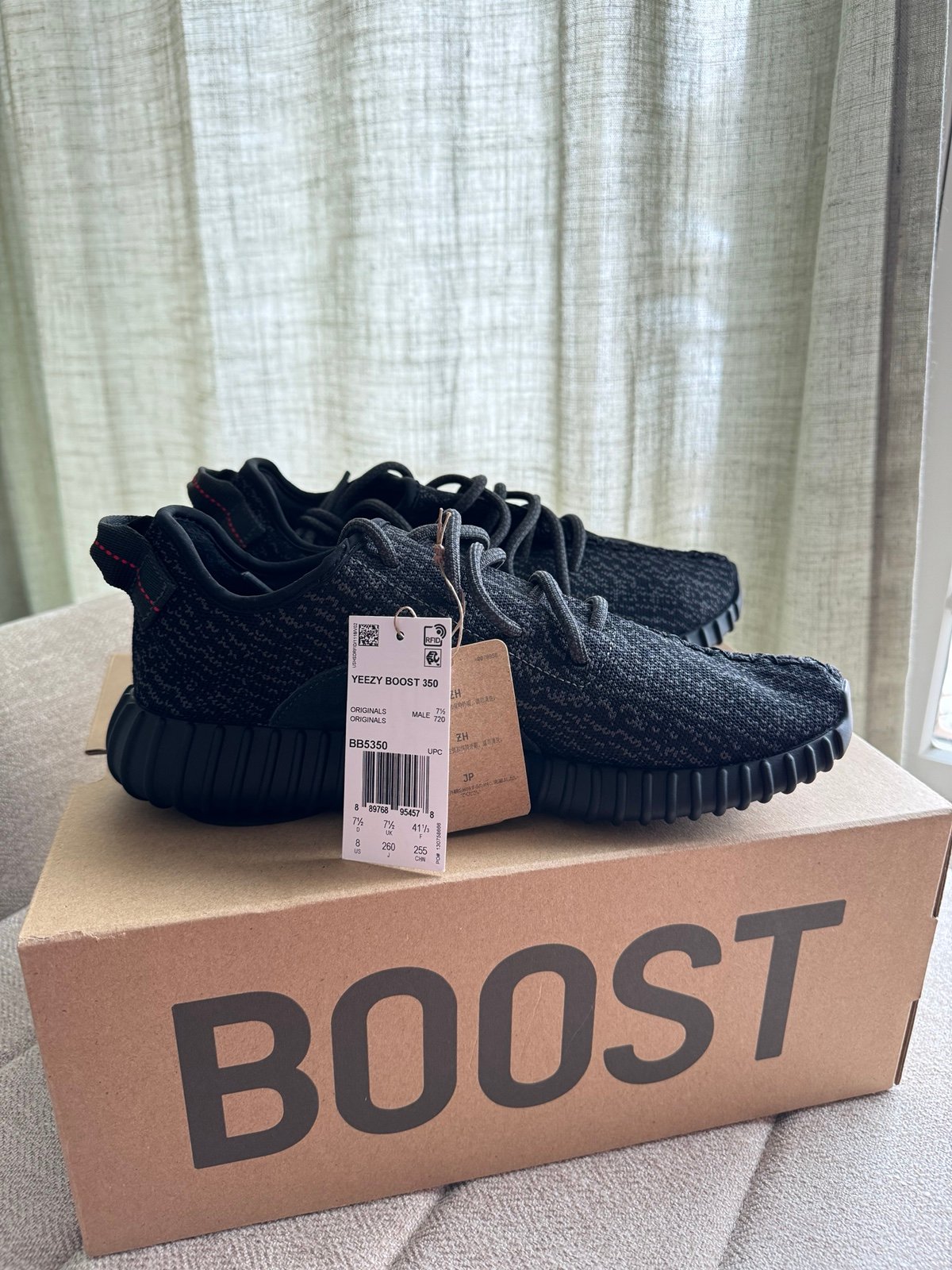 BRAND NEW Yeezy Boost 350