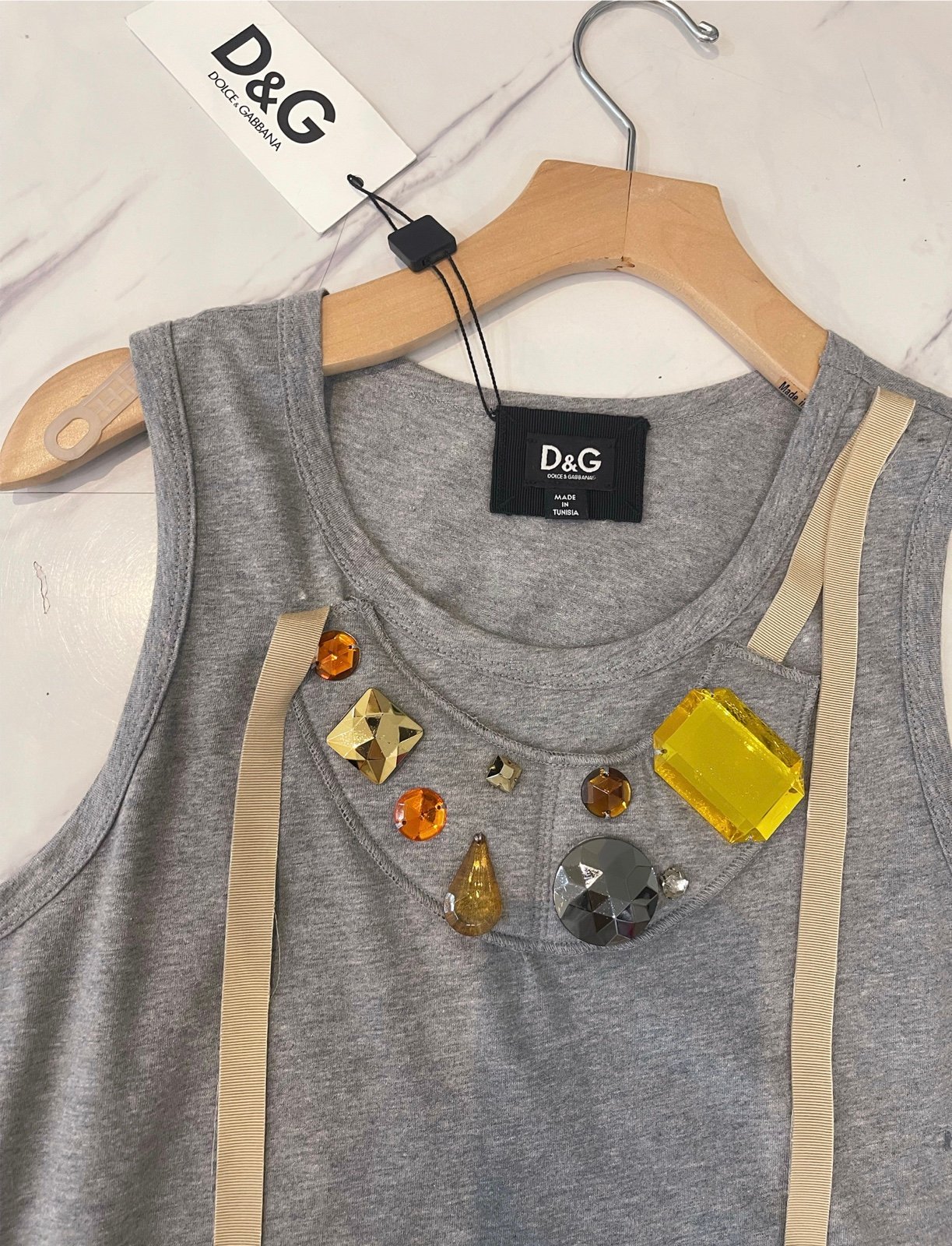 NWT D&G beads top