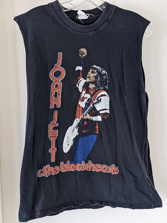 RARE Madeworn Vintage Shirt JOAN JETT & THE BLACKHEARTS ROCK TOUR 1982 SMALL