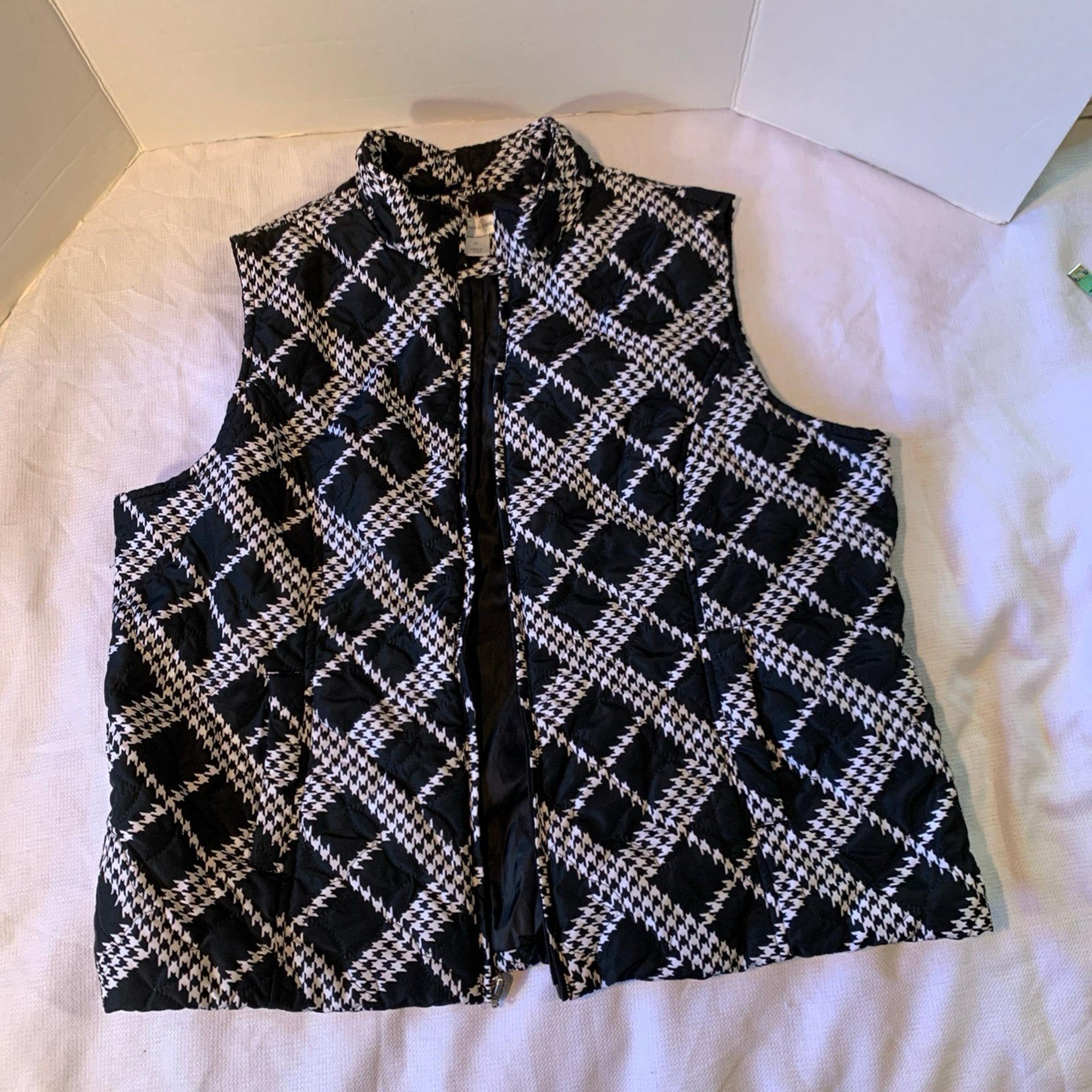 Christopher & Banks Vest Womens Sz S Black White Houndstooth