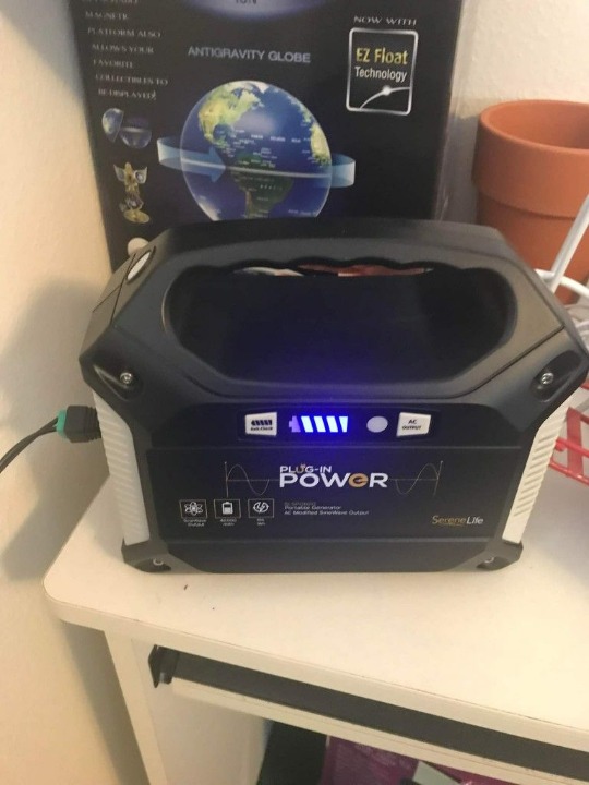 SereneLife Solar Portable 155Wh Power Station Including 50W Solar Panel+Solar Po