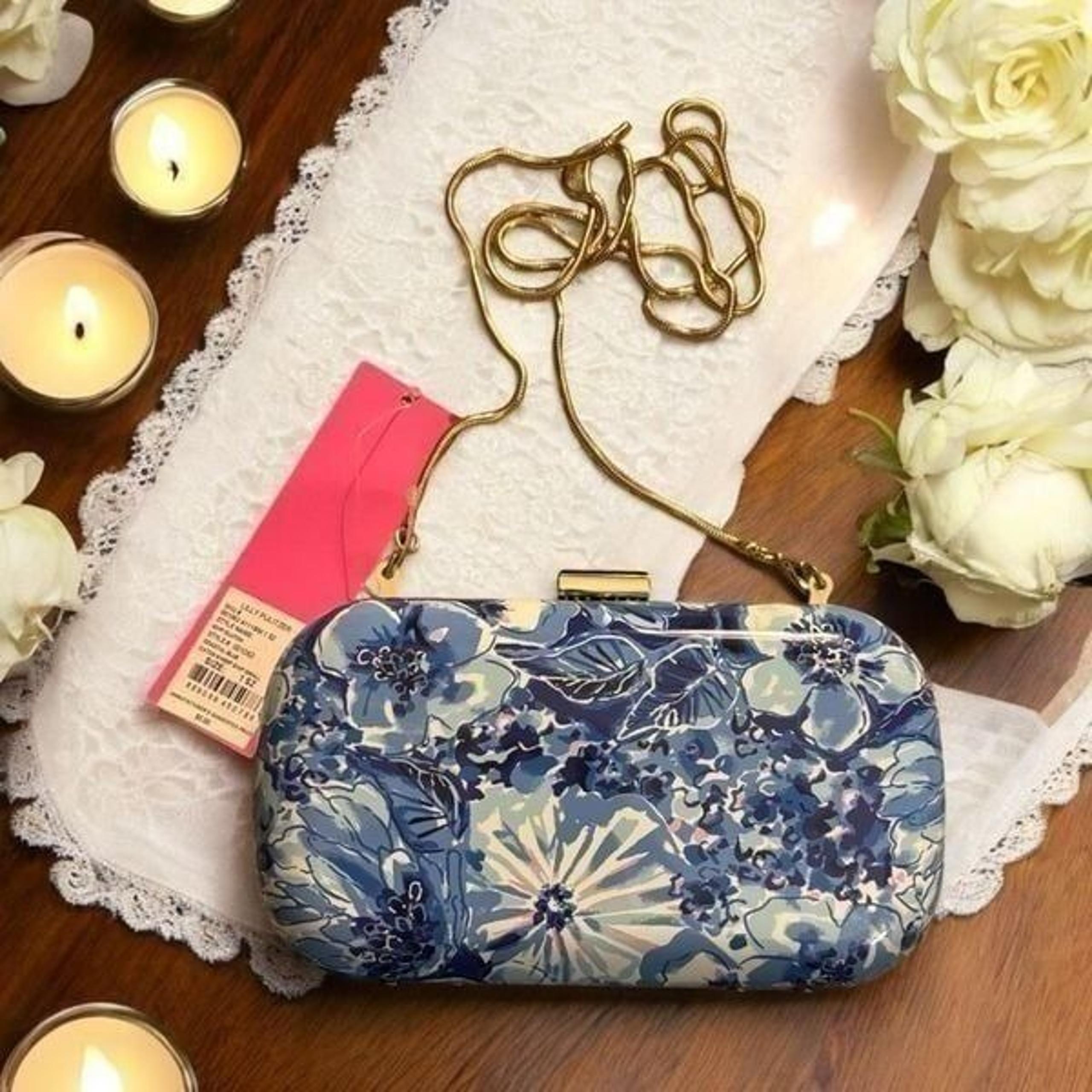 NEW Lilly Pulitzer Blue Clutch Coastal Catch n Keep Bag Gold Chain