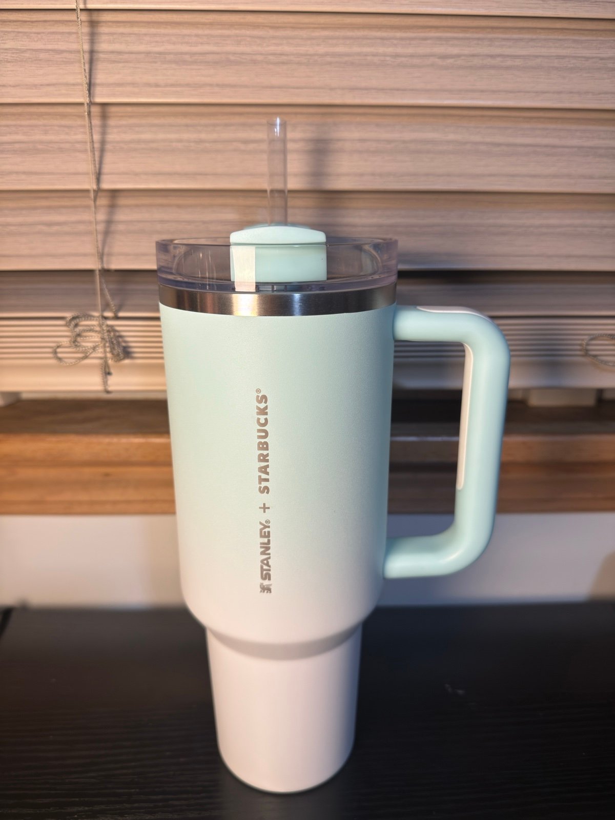 Stanley X Starbucks Hong Kong Light Blue-Green Ombre 40oz BNWT | US SELLER