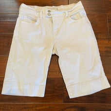 Levi 's white shorts 4