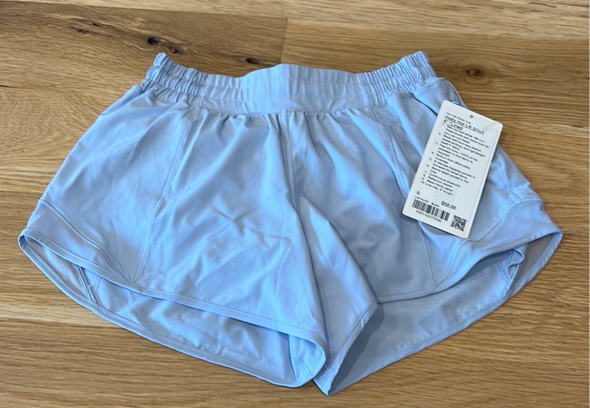 NWT Lululemon Hotty Hot Shorts 6