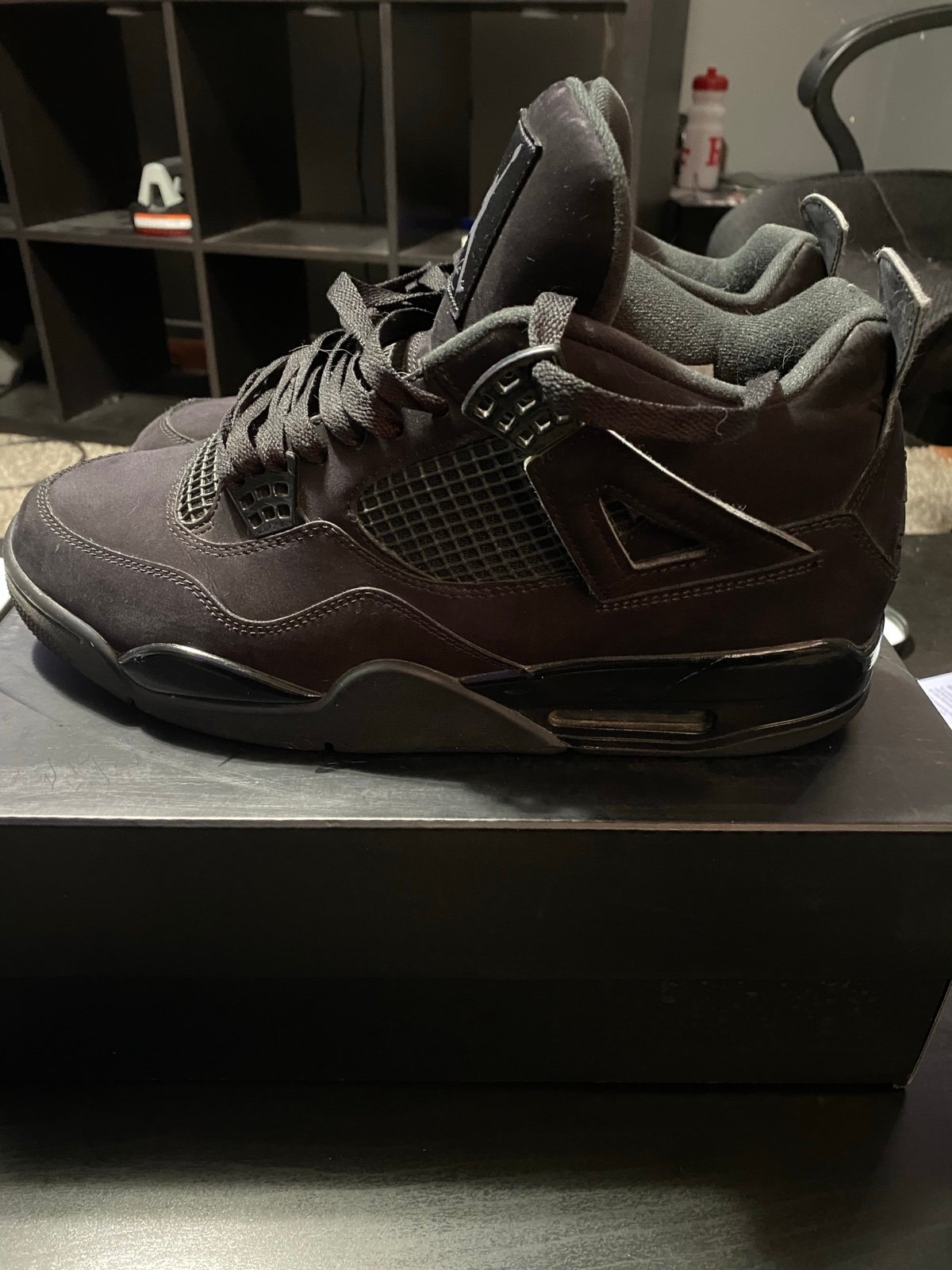 Jordan 4 black cat