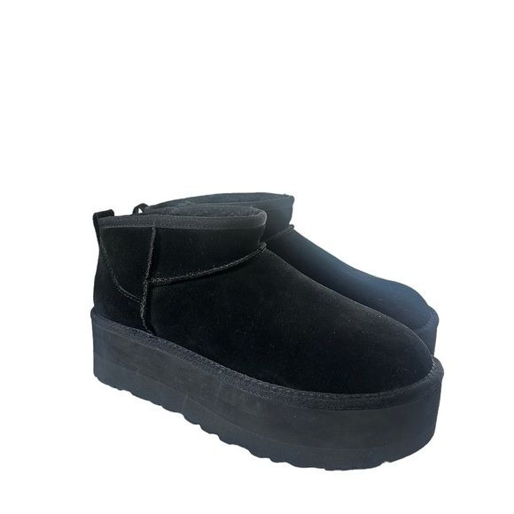 Ugg Classic Ultra Mini Platform Suede Booties