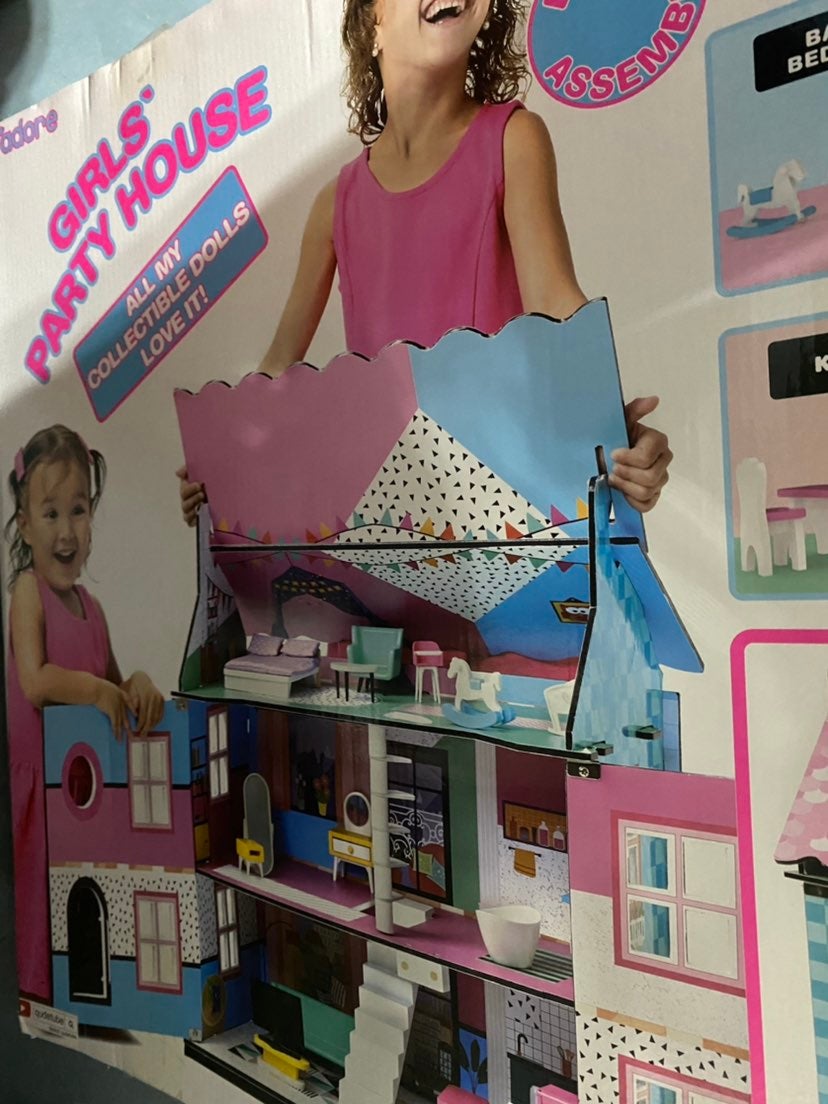 New doll house for LOL dolls