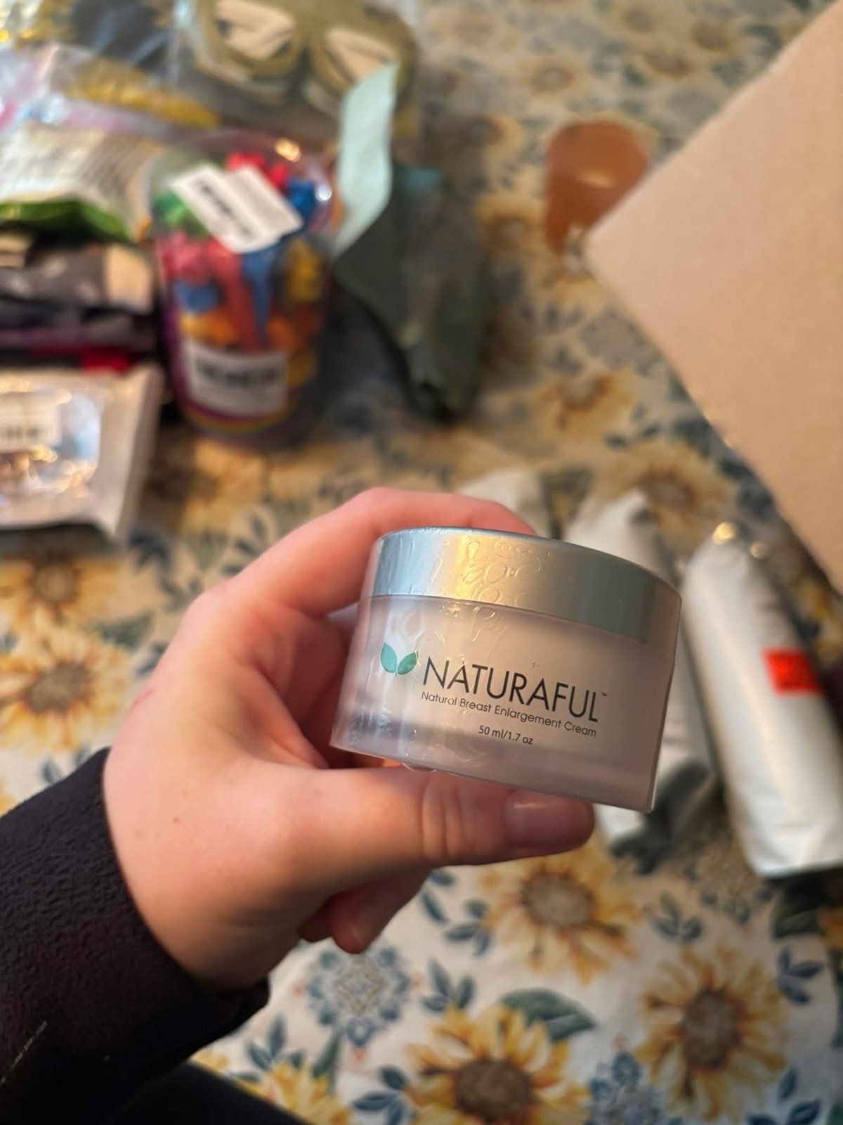NATURAFUL bust enhancing cream