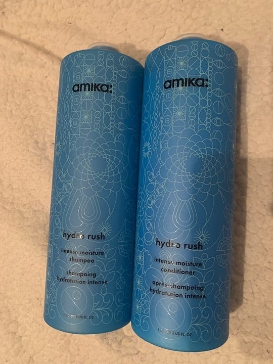 SALE ENDS FRIDAY: Amika Hydro Shampoo&Conditioner Set