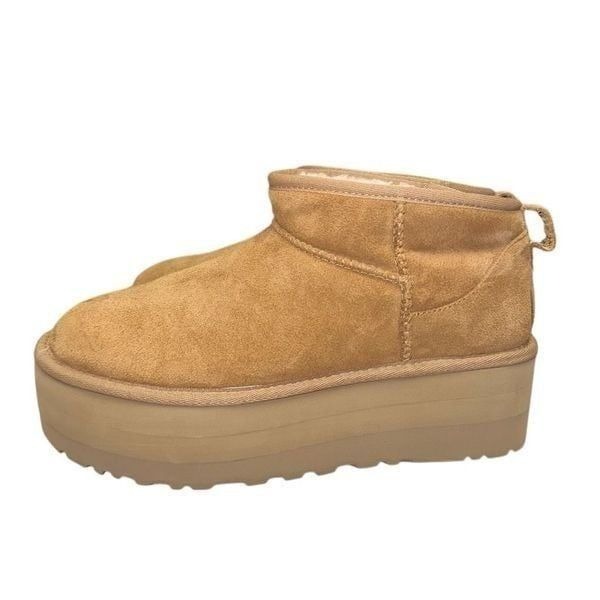 Size 9 UGG Chestnut Classic Ultra Mini Platform Boots