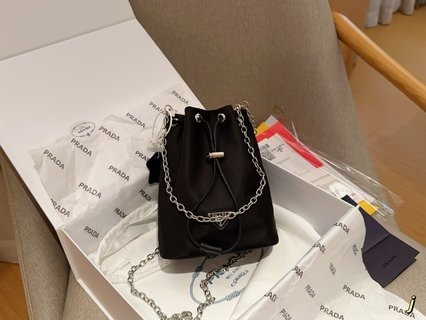 Mini canvas bucket bag chain bag