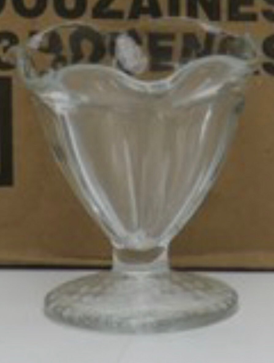 6 Libbey 5101 4.5 oz. Tulip Sundae Glasses Brand New.