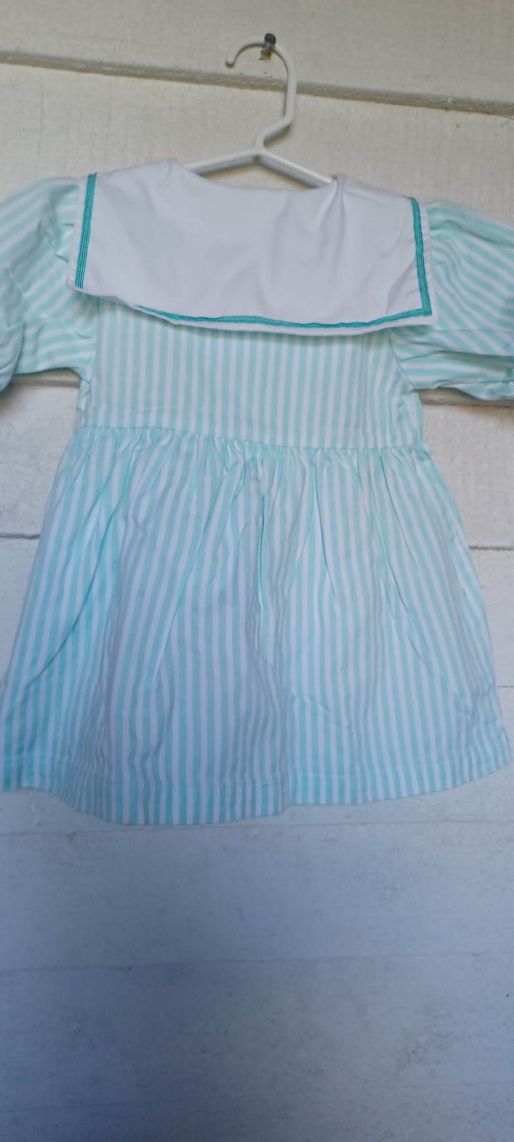 Vintage Girl Oshkosh Baby B’Gosh Dress 2t newest green Strip dress usa. Condition is pr