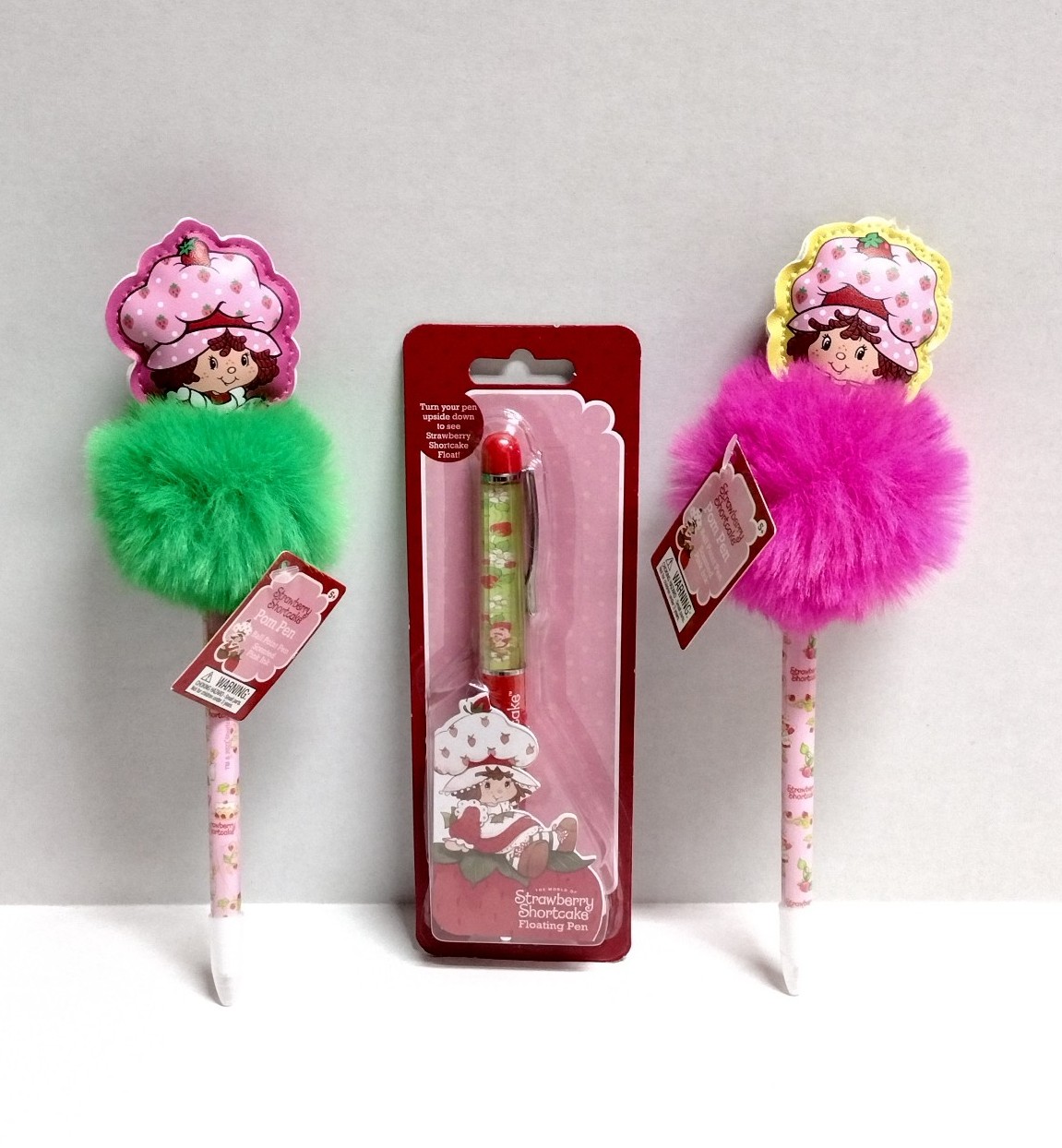 New Strawberry Shortcake Character Pom Pom Scented Pens & Floaty Pen Set