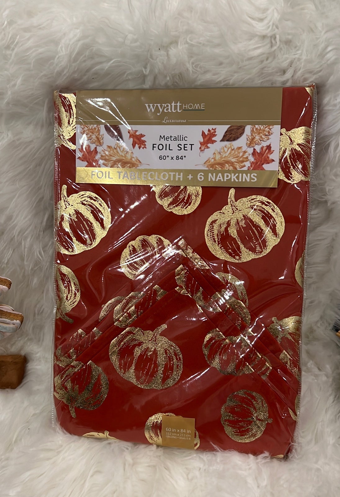 METTALLIC FOIL TABLECLOTH PUMPKIN SET