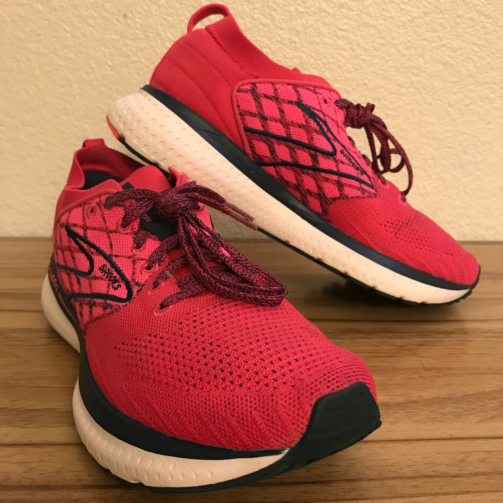 Brooks Glycerin GTS 19 Stealthfit Womens Sz 8.5 B Running Shoes Barberry Purple