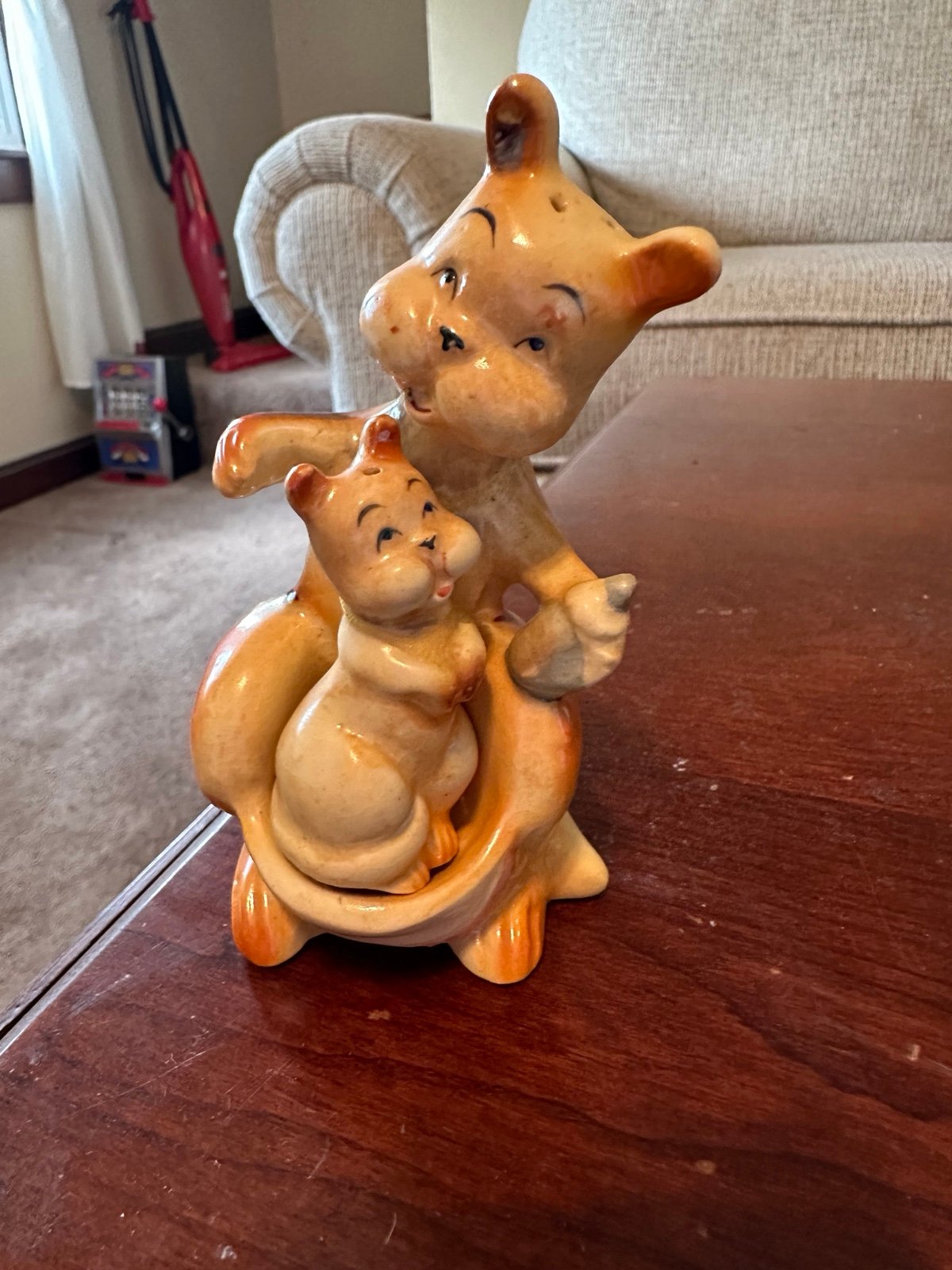 Vintage kangaroo and baby salt and pepper shakers