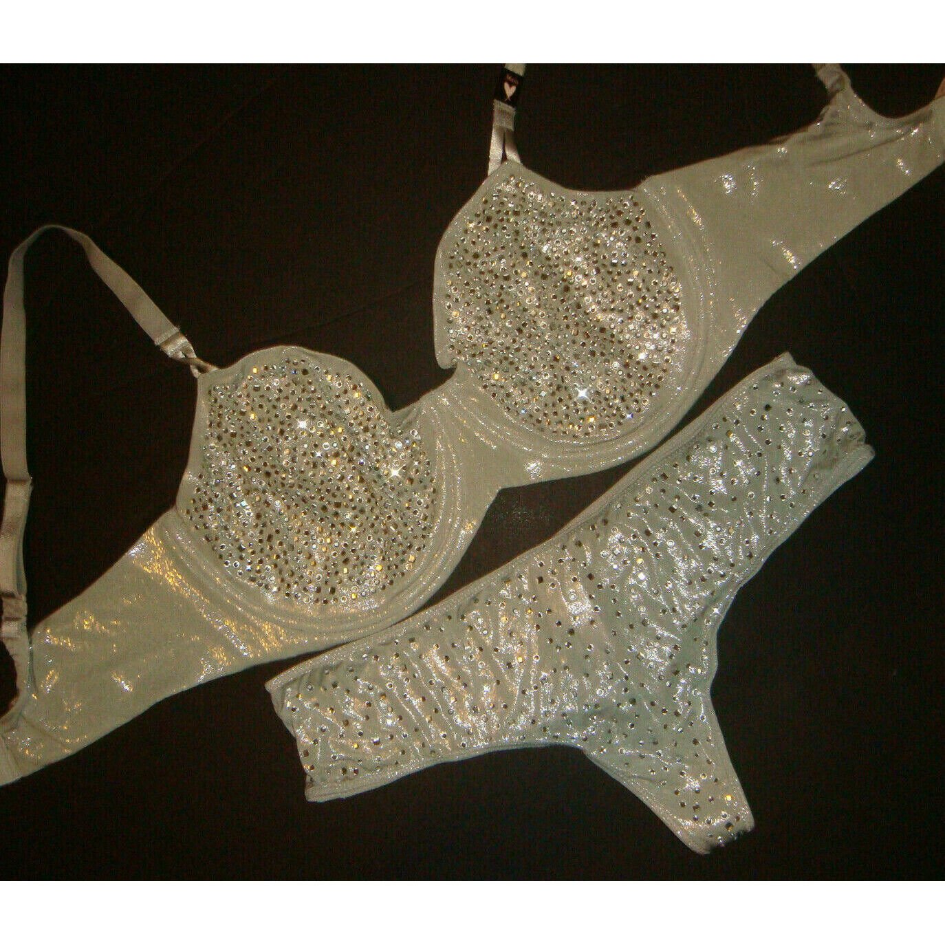 Victoria's Secret unlined 36DD BRA SET M thong SILVER gray CRYSTAL FASHION SHOW