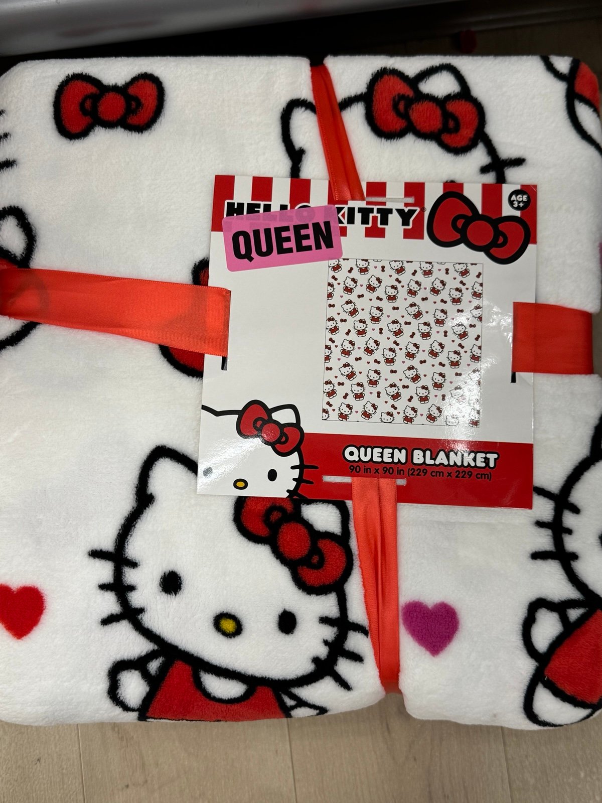 Hello kitty queen bed sheet