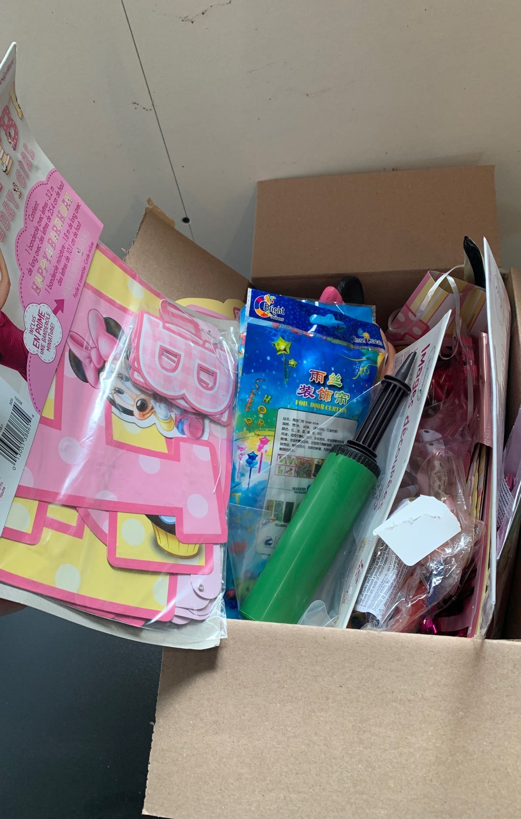 Minnie mouse birthday supplies!