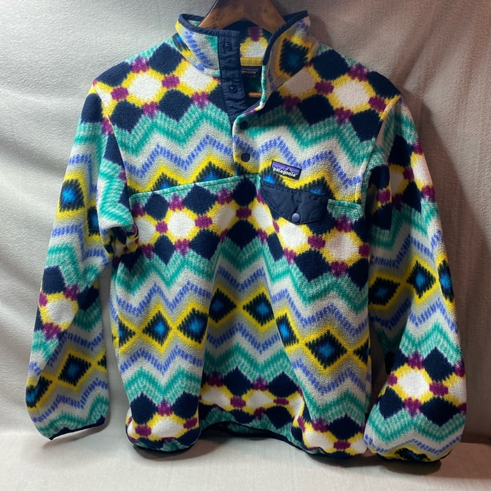 Patagonia Synchilla t-snap aztec pullover size medium