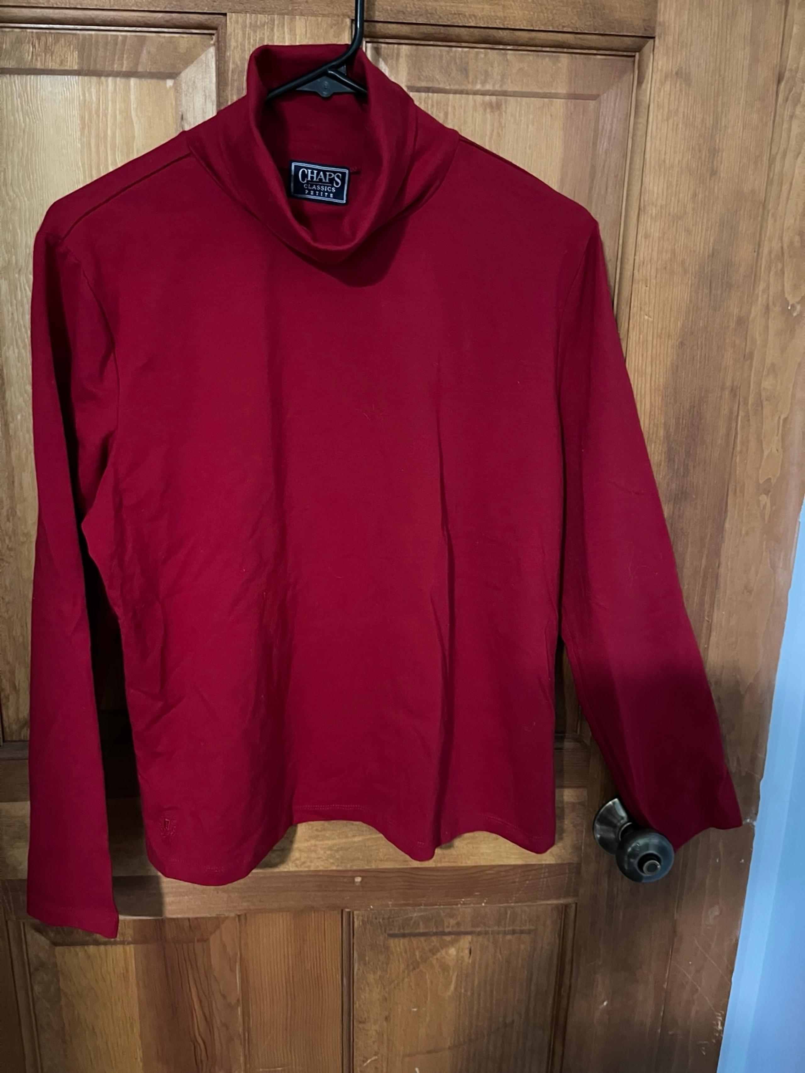 Chaps women's top