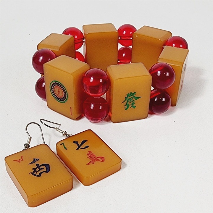 Vintage Mahjong Tile Bakelite Bracelet & Earrings Set Red Characters Dots