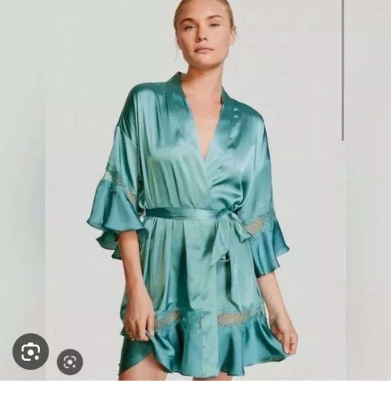 Victorias Secret Satin Flounce Robe Blue Lace Silky Feel Soft M / L 80 Vs16