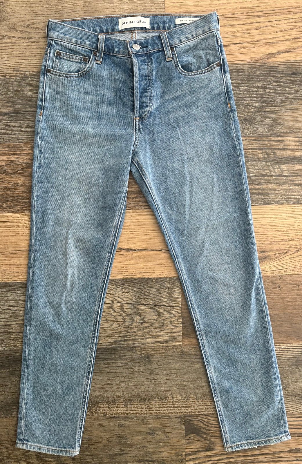 Aritzia Denim Forum Yoko Mid Rise Slim 28L Blue Jeans Organic Cotton Size 26