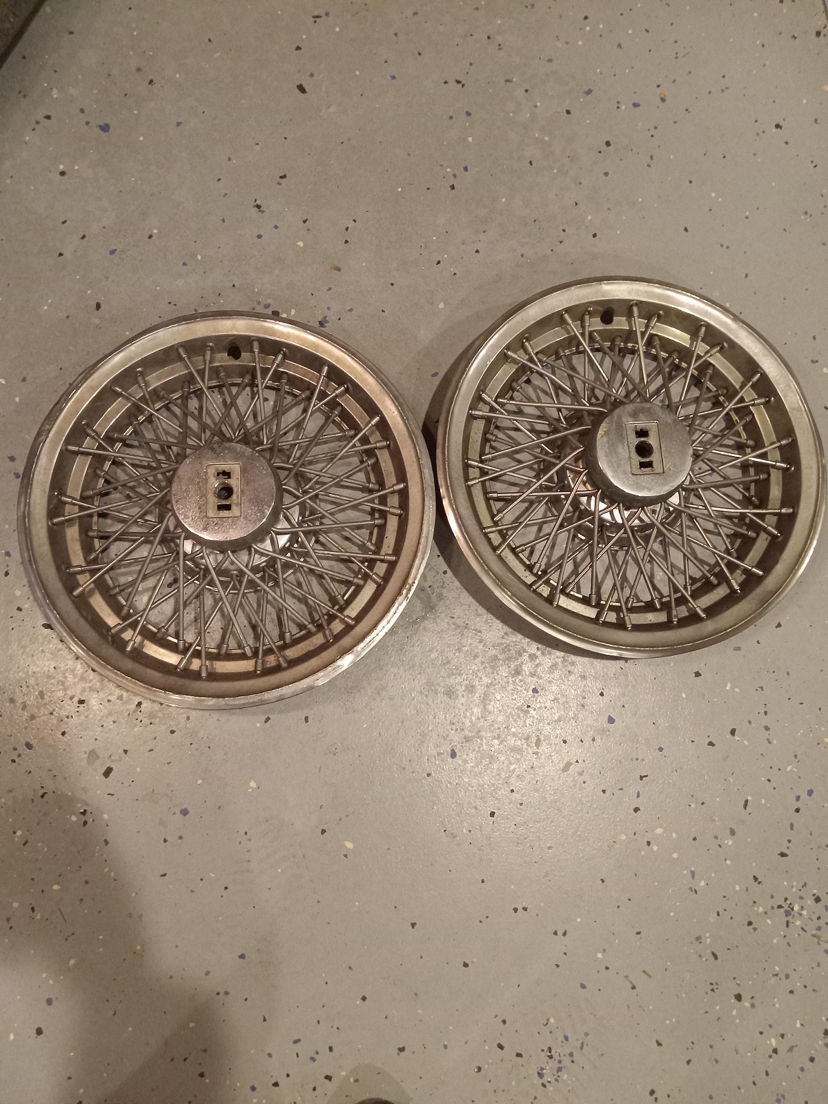 1980s Oldsmobile Wire Hubcaps