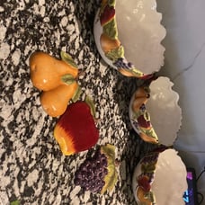 Home interiors dish set and matching wall decor