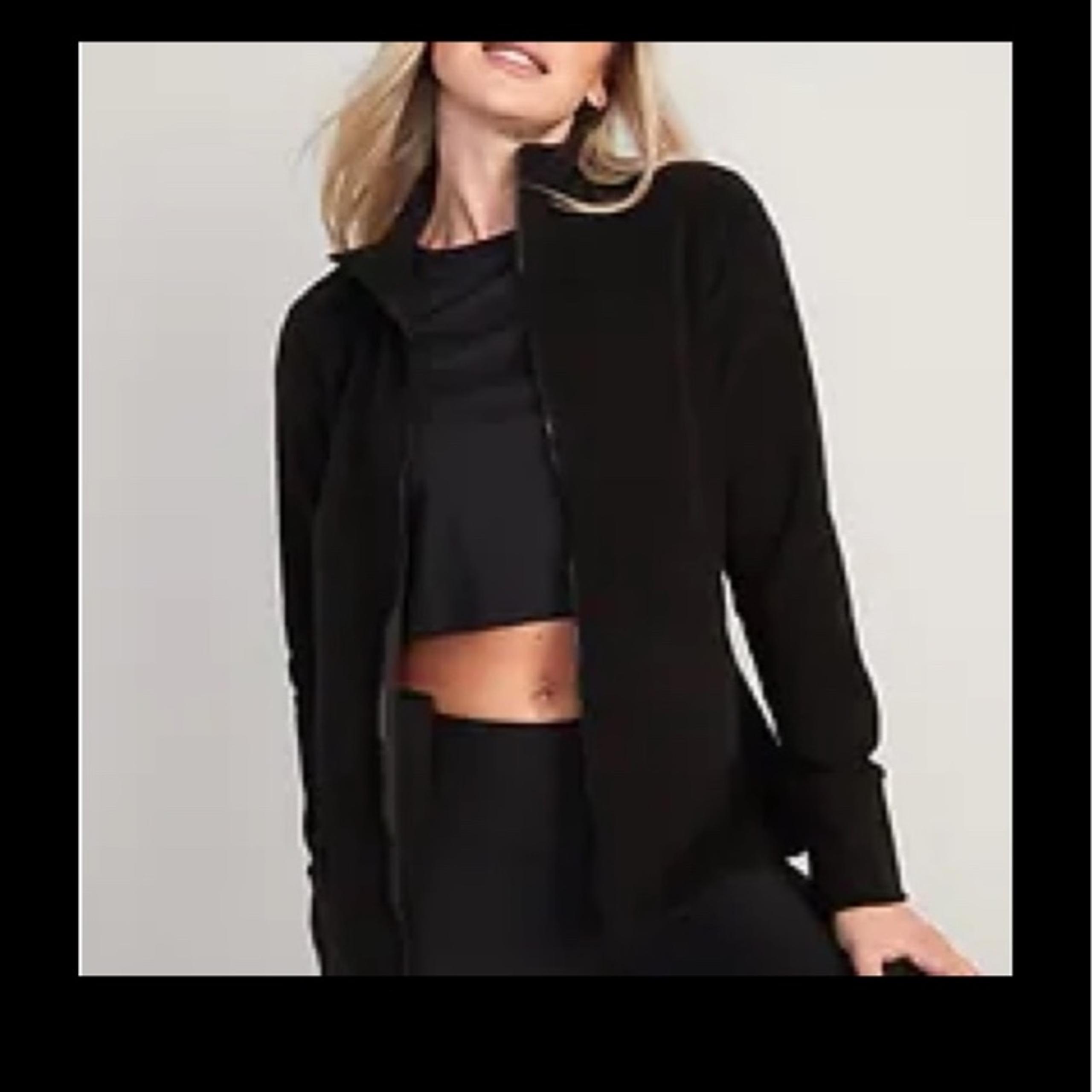 NWT  OLD NAVY Full-Zip Fleece Jacket COLOR BLACK JACK Product Details  Standing
