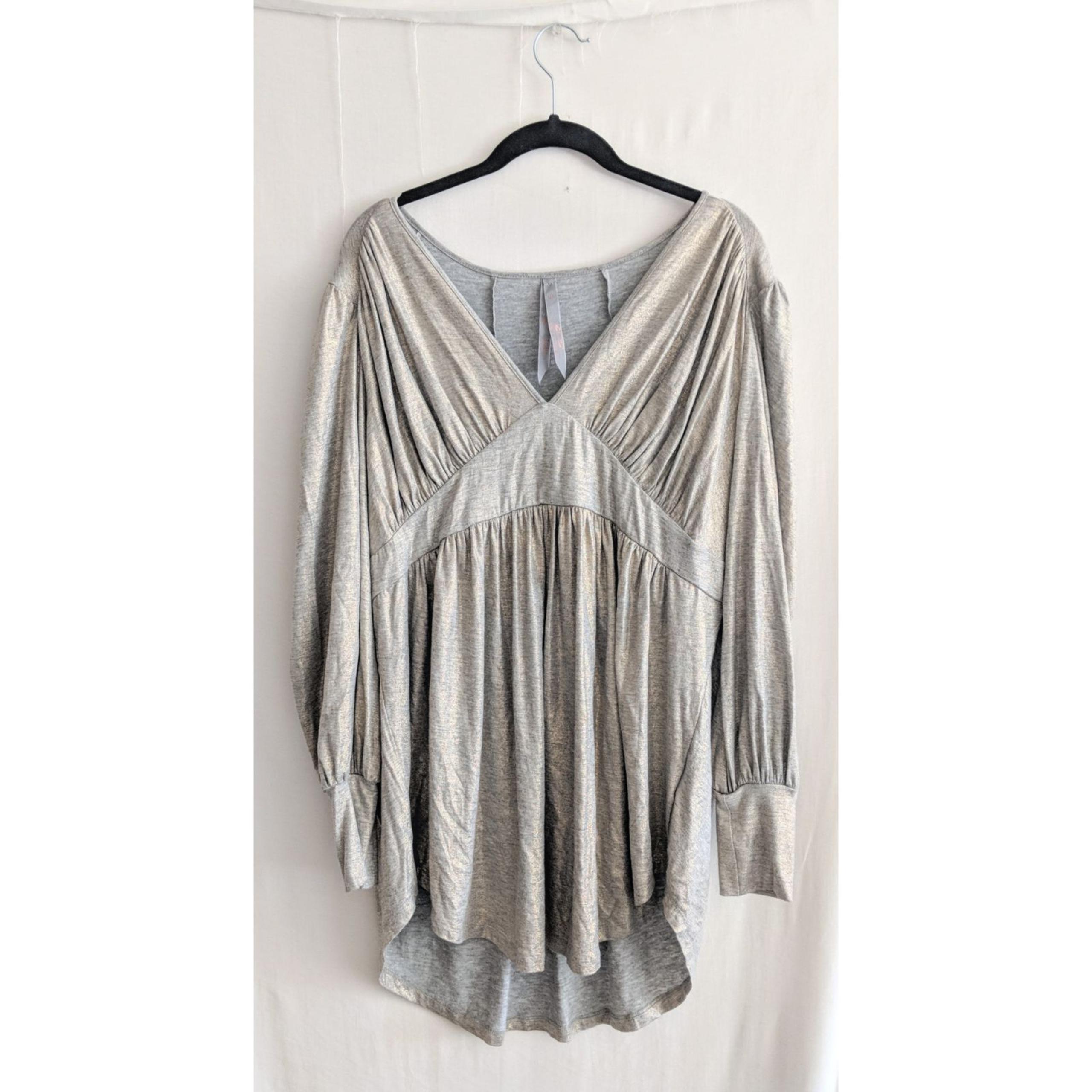 Seven7 Gray Gold Shimmer Long Sleeved Dr