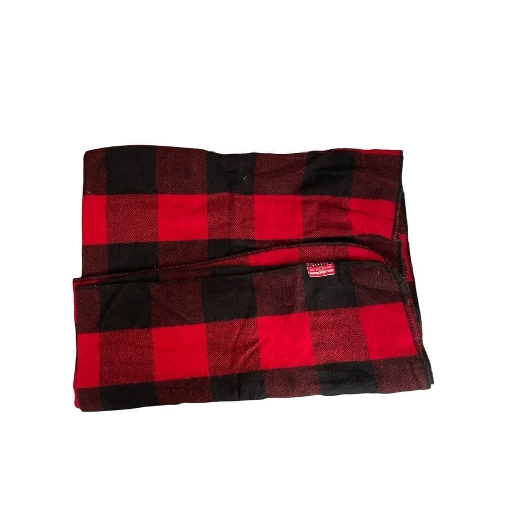 Vintage Marlboro Country Store Buffalo Plaid Wool Throw Blanket 56 X 72