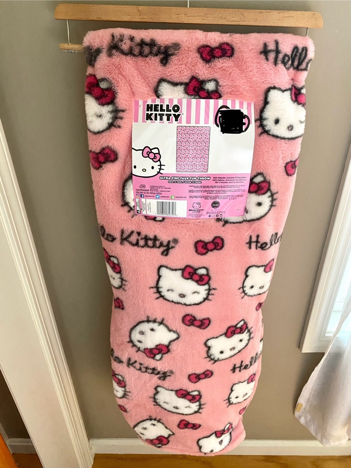 Hello Kitty Blanket!