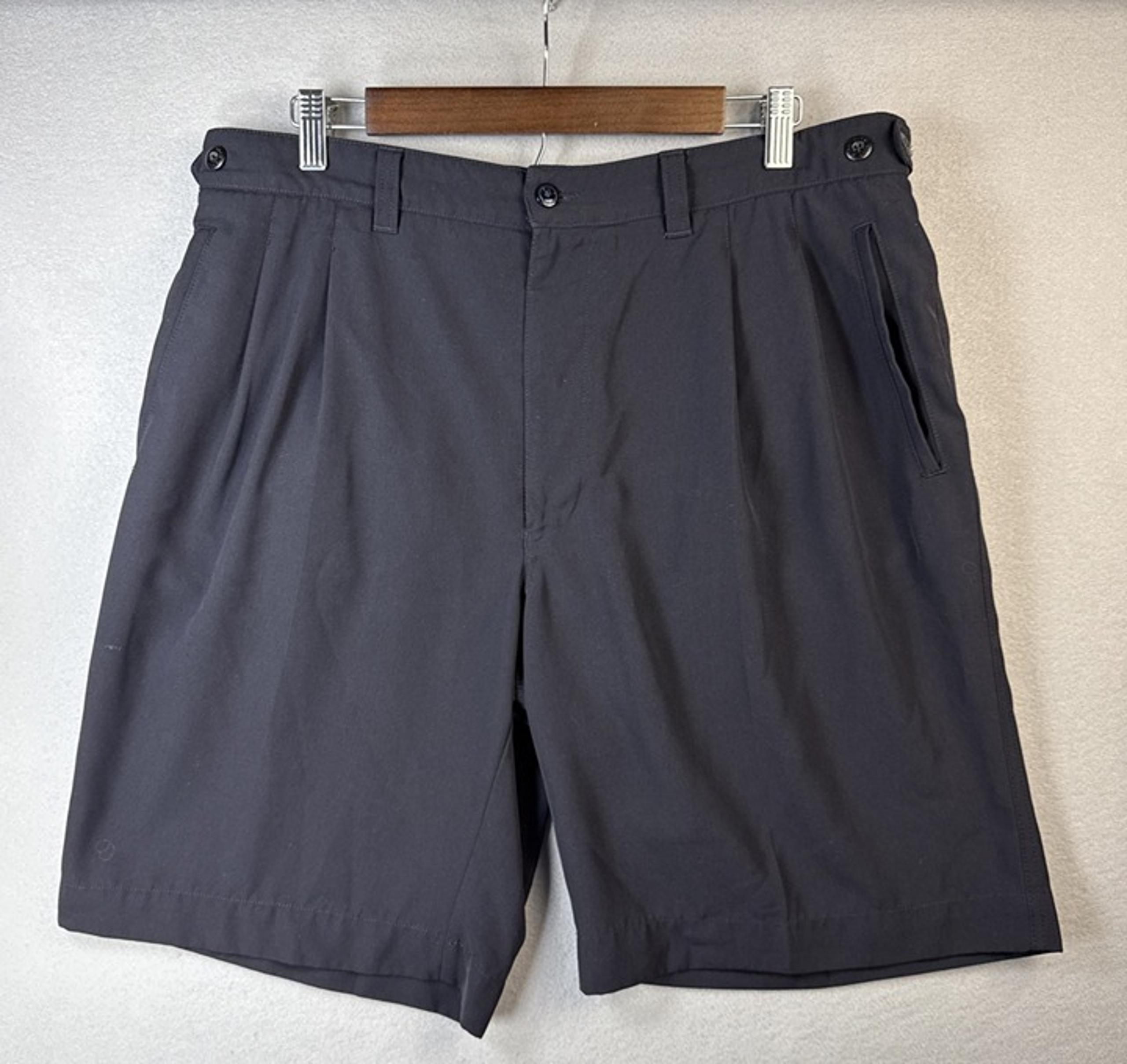 Hugo Boss Vardon Chino Shorts Men’s 38R Black Casual Golf Performance 100% Poly