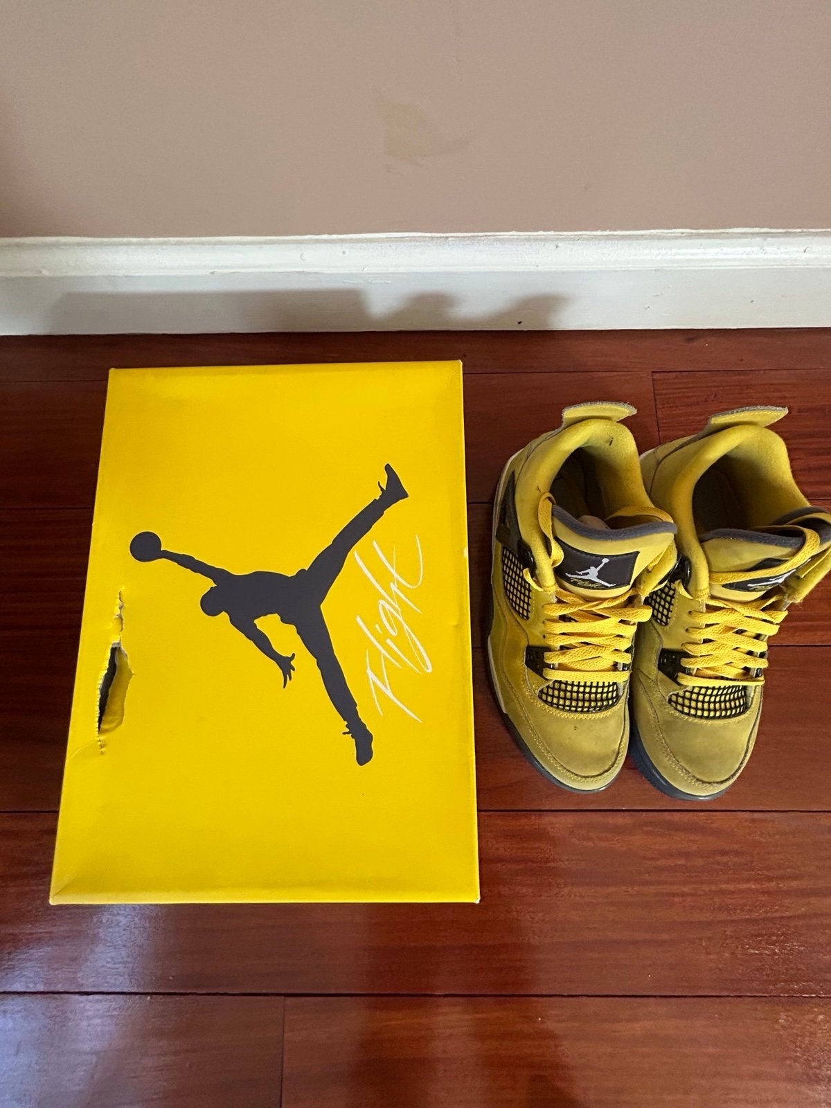 Nike Air Jordan boy’s size 7
