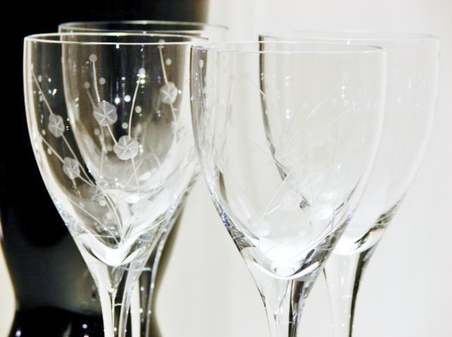 Lenox Bellina Wine Crystal Long Stems Delicate Floral Etch c. 2006
